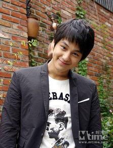 金泛个人资料,才华横溢的影视新星，多面魅力展现